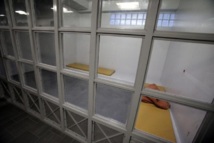 Un mineur en cellule de dégrisement durant toute une nuit