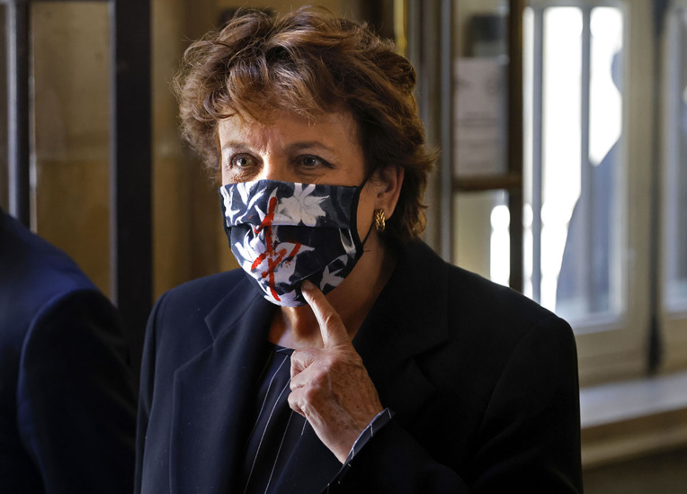 Covid-19: 432 millions d'euros pour le spectacle vivant, dit Roselyne Bachelot Covid-19: 432 millions d'euros pour le spectacle vivant, dit Roselyne Bachelot