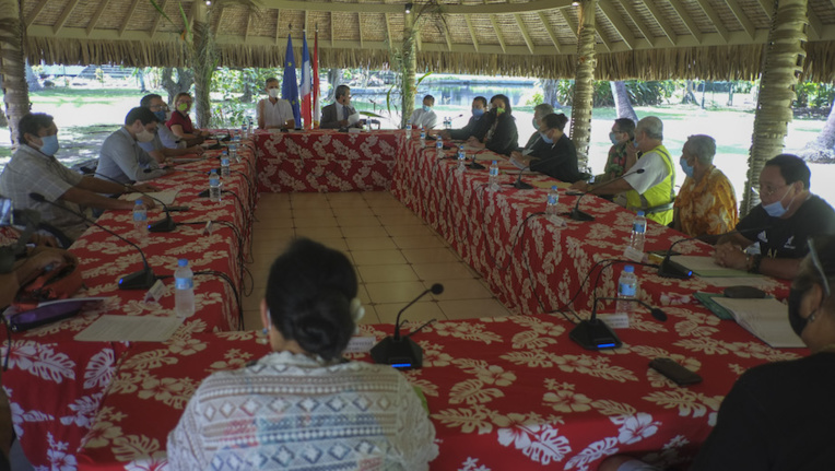 Les syndicats "ni cons, ni vaincus" Les syndicats "ni cons, ni vaincus"