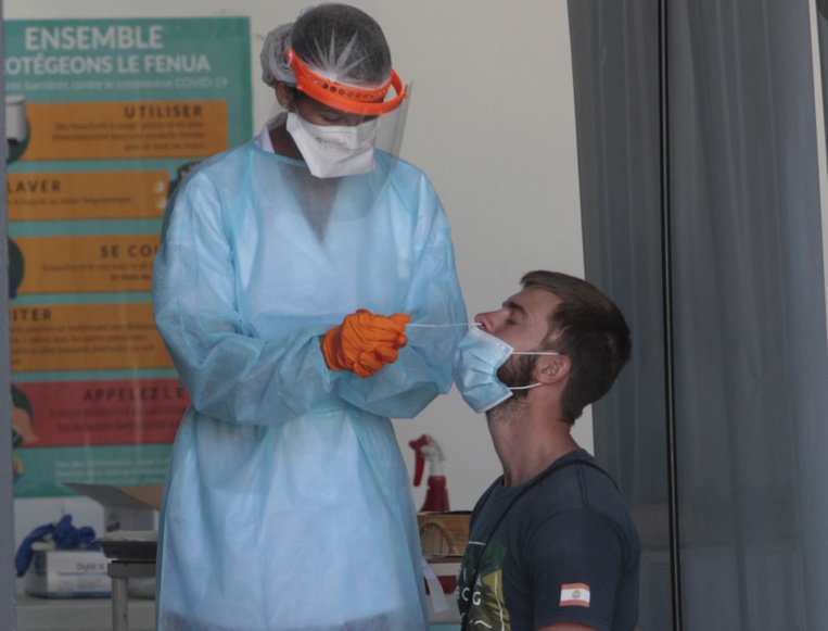 La Polynésie passe la barre des 700 cas Covid, Hao et Huahine touchés