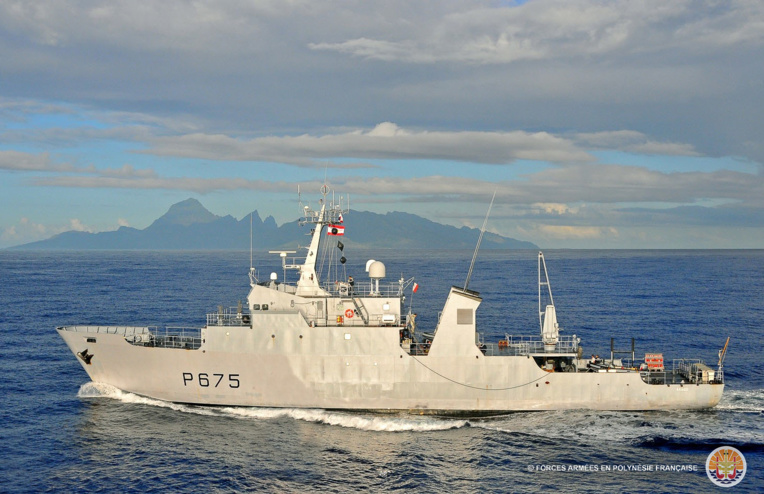 Un navire suspect contrôlé par l'Arago Un navire suspect contrôlé par l'Arago