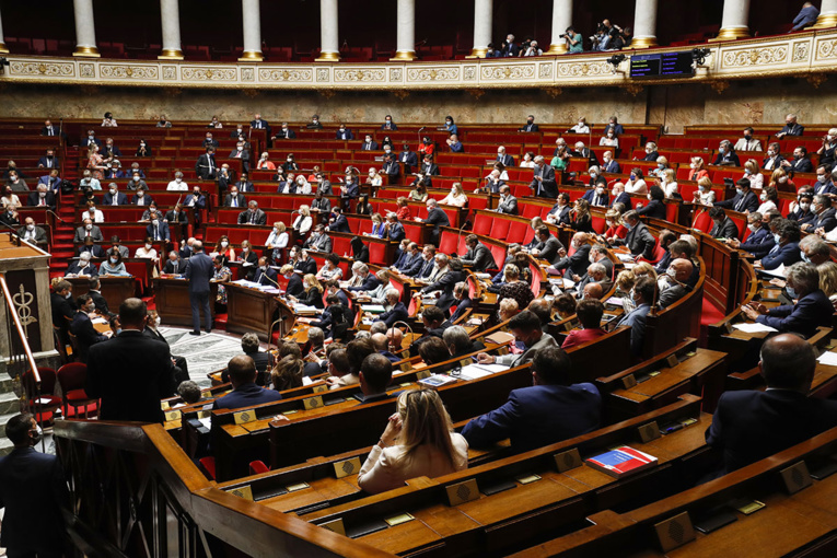 Coronavirus: la prolongation des restrictions au menu des députés Coronavirus: la prolongation des restrictions au menu des députés