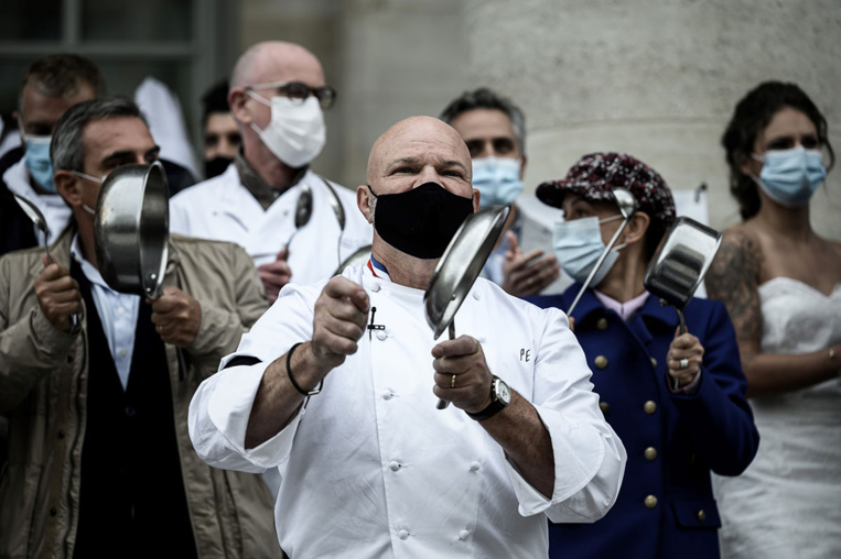 Lancés dans une course contre la montre pour assurer leur survie, les restaurateurs font du bruit Lancés dans une course contre la montre pour assurer leur survie, les restaurateurs font du bruit
