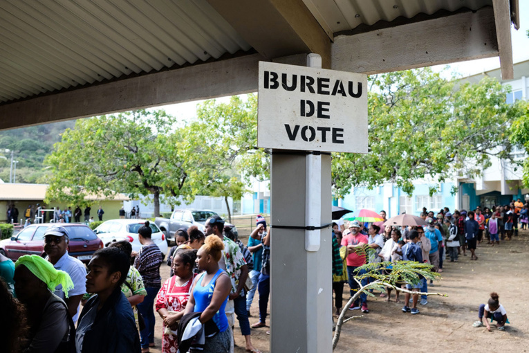Nouvelle-Calédonie: un deuxième référendum, et après?