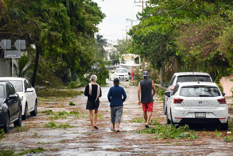 L'ouragan Delta s'éloigne du Mexique en direction des Etats-Unis