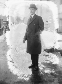 C’est grâce au richissime homme d’affaires de la Nouvelle-Angleterre Harry Payne Whitney que le couple Ida et Rollo Beck put entreprendre l’expédition qui les mena, neuf années durant, dans tout le Pacifique Sud, avec Tahiti pour point de départ. C’est grâce au richissime homme d’affaires de la Nouvelle-Angleterre Harry Payne Whitney que le couple Ida et Rollo Beck put entreprendre l’expédition qui les mena, neuf années durant, dans tout le Pacifique Sud, avec Tahiti pour point de départ.