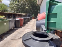 Du plastique réduit en poudre et recyclé par dizaines de tonnes Du plastique réduit en poudre et recyclé par dizaines de tonnes