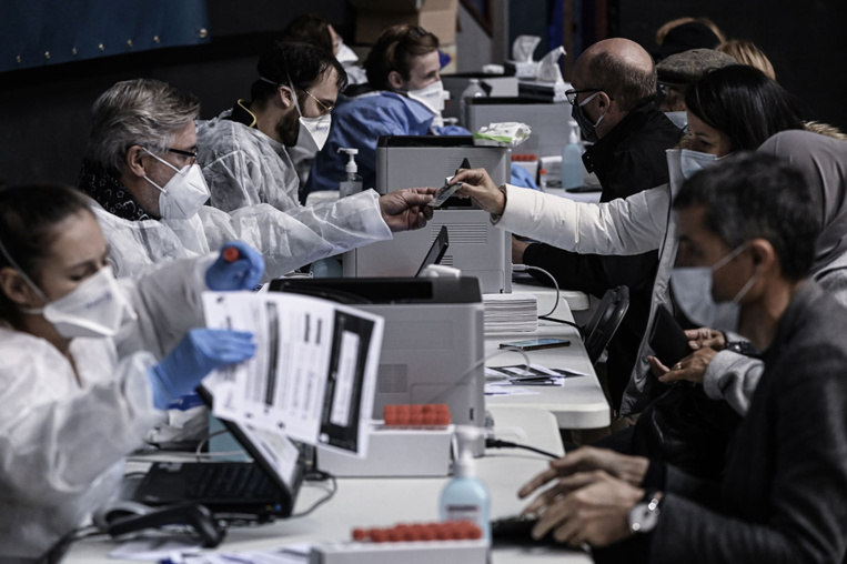 Covid-19 - Réinfections: une poignée de cas, une multitude de questions