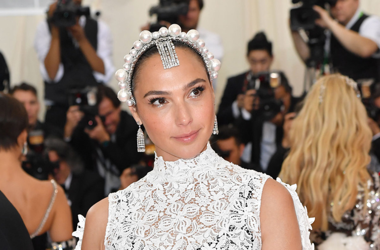 Polémique autour du choix de Gal Gadot pour incarner Cléopâtre à l'écran Polémique autour du choix de Gal Gadot pour incarner Cléopâtre à l'écran