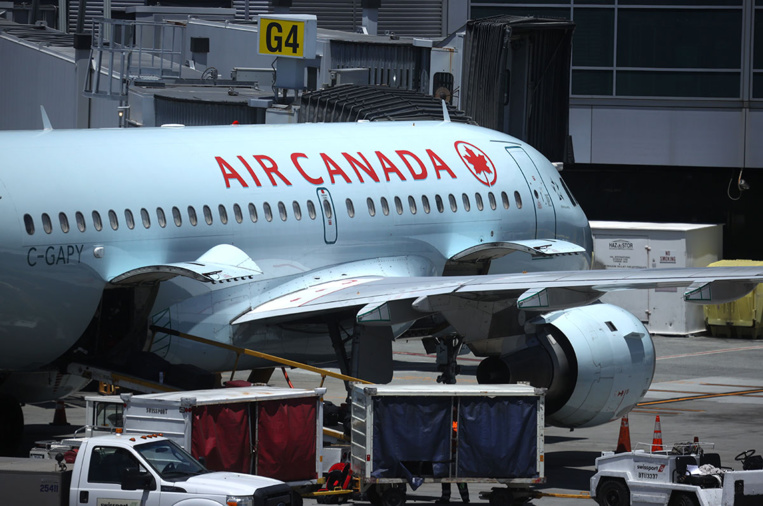 Virus: les voyageurs du Canada et de Tunisie ne seront plus admis dans l'UE