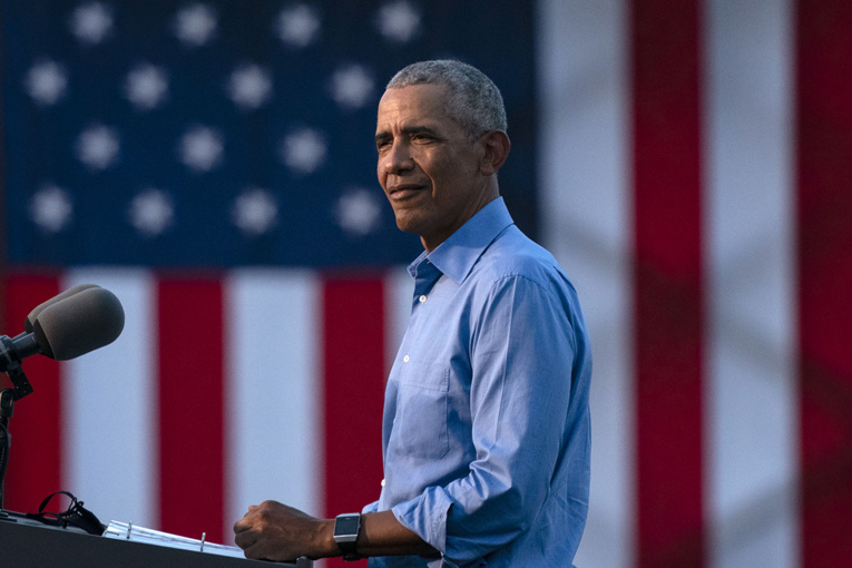Obama appelle à oublier les sondages et à se mobiliser pour Biden