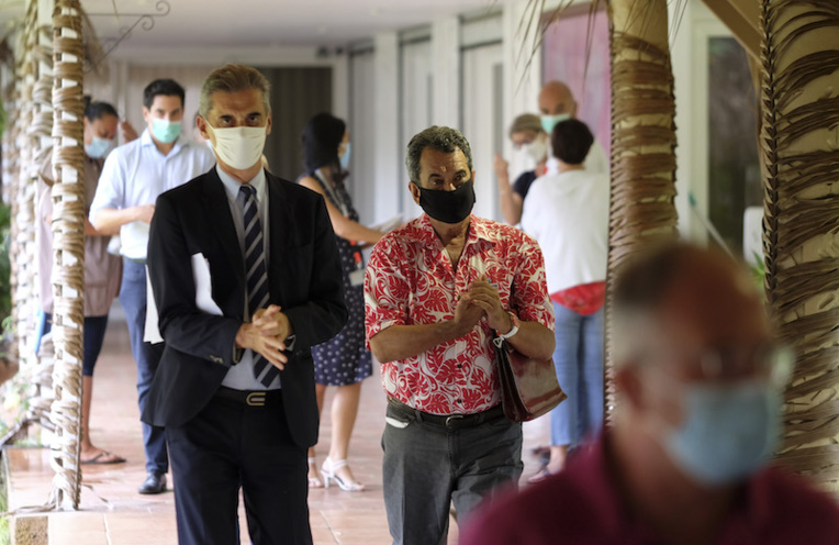 ​Le couvre-feu finalement fixé de 21 heures à 4 heures à Tahiti et Moorea