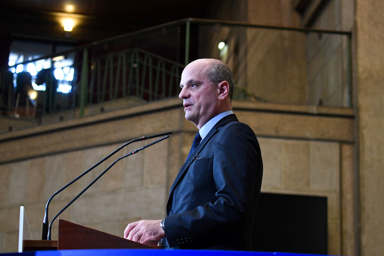 Professeur décapité: Blanquer promet un "cadrage clair" pour la rentrée du 2 novembre Professeur décapité: Blanquer promet un "cadrage clair" pour la rentrée du 2 novembre