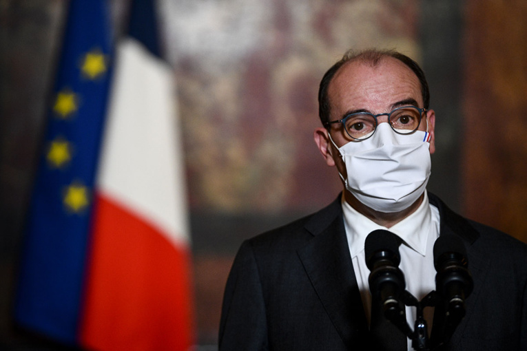 Castex: les petits commerces restes clos, les grandes surfaces devront fermer les rayons non-essentiels Castex: les petits commerces restes clos, les grandes surfaces devront fermer les rayons non-essentiels