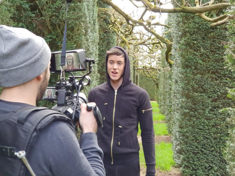 Teiva Hunter rend hommage à la Polynésie en chansons Teiva Hunter rend hommage à la Polynésie en chansons