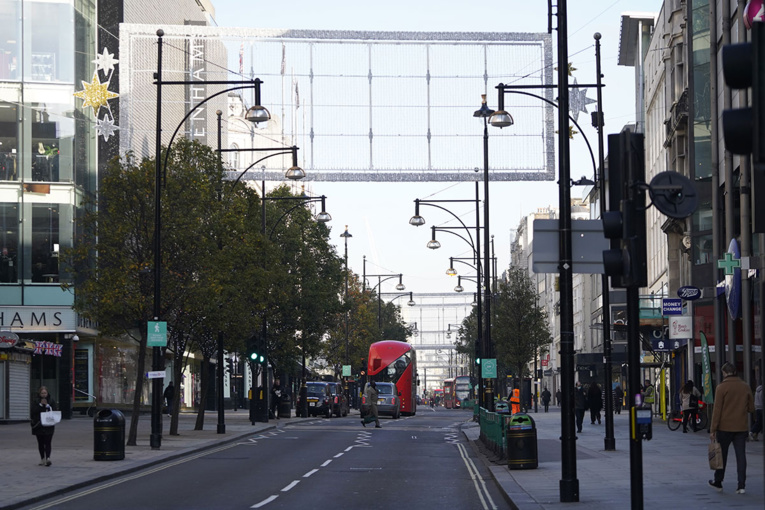 Virus: reconfinement en Angleterre, la deuxième vague plombe l'économie de la zone euro Virus: reconfinement en Angleterre, la deuxième vague plombe l'économie de la zone euro