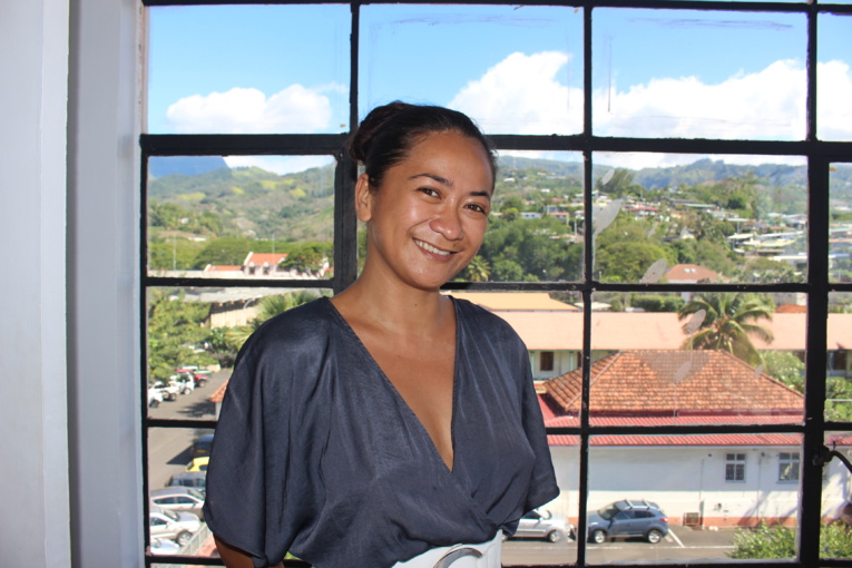 Hinatea Teriitaumihau est secrétaire de Agir contre le sida. Elle participe au lancement du Patchwork des noms. Hinatea Teriitaumihau est secrétaire de Agir contre le sida. Elle participe au lancement du Patchwork des noms.