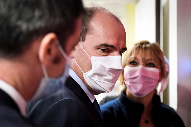 Covid-19: des retouches au reconfinement dans l'espoir de résultats rapides Covid-19: des retouches au reconfinement dans l'espoir de résultats rapides