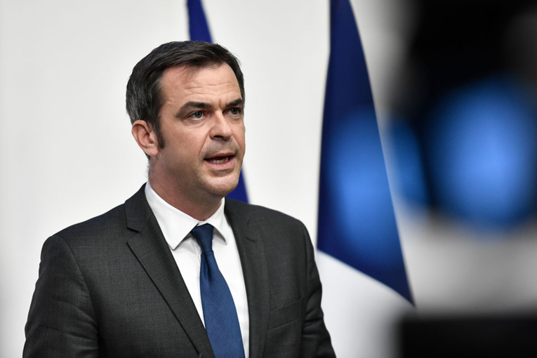 Covid-19: le bilan s'alourdit en France, en attendant les effets du confinement Covid-19: le bilan s'alourdit en France, en attendant les effets du confinement