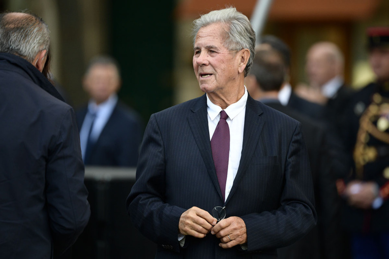 Face à la crise sanitaire, l'exécutif propose un report des régionales à juin Face à la crise sanitaire, l'exécutif propose un report des régionales à juin