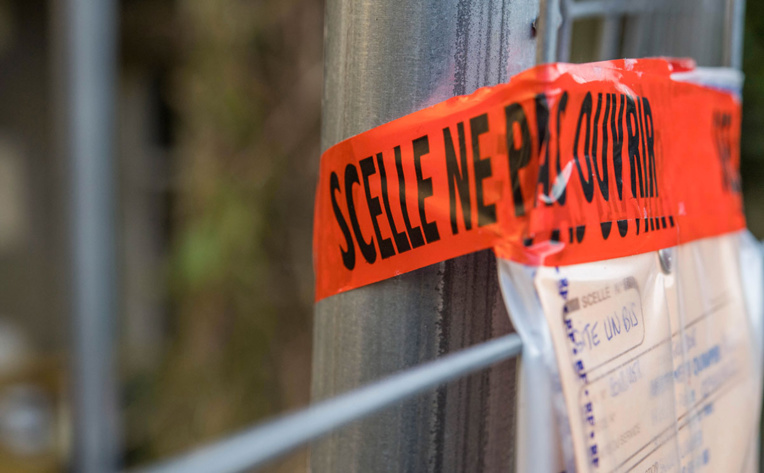 Rhône: une fillette de trois ans morte poignardée, sa mère reconnaît les faits Rhône: une fillette de trois ans morte poignardée, sa mère reconnaît les faits