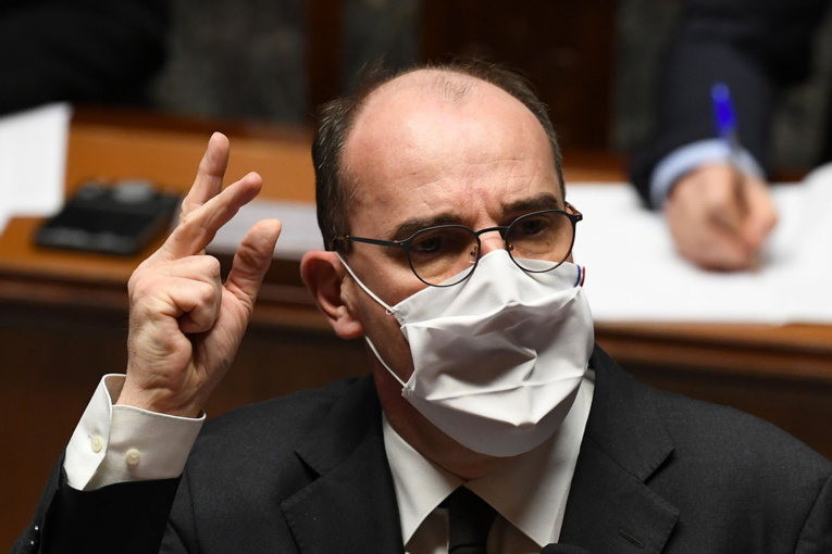 Covid: Macron envisage une campagne de vaccination grand public "entre avril et juin" Covid: Macron envisage une campagne de vaccination grand public "entre avril et juin"