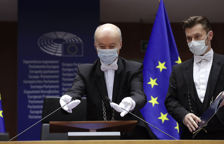 Les négociations post-Brexit à leur extrême limite, Paris menace d'un veto Les négociations post-Brexit à leur extrême limite, Paris menace d'un veto