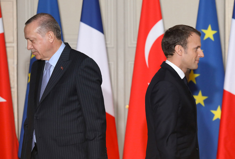Erdogan dit espérer voir la France "se débarrasser" de Macron "le plus tôt possible"