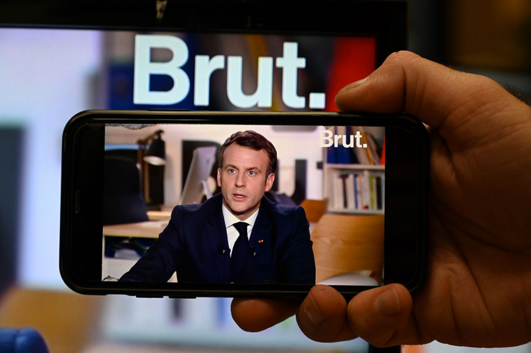 Sur Brut, Macron échange avec la "Génération Covid"