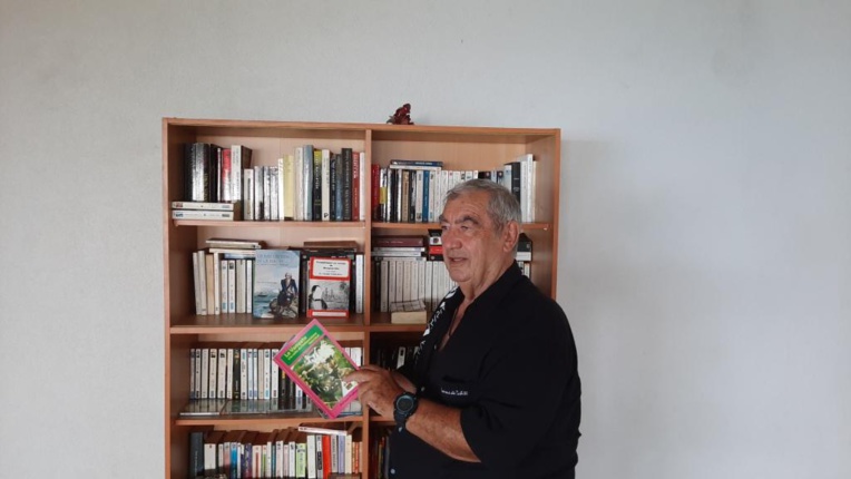 Réédition augmentée de "Découvrir les Nouvelles-Hébrides" Réédition augmentée de "Découvrir les Nouvelles-Hébrides"