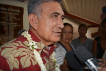 Richard Tuheiava "revient demain soir avec le document L66, le numéro d’inscription, d’enregistrement devant l’assemblée générale", a annoncé Oscar Temaru