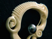 Un souffle d'Art Nouveau sur le bijou polynésien