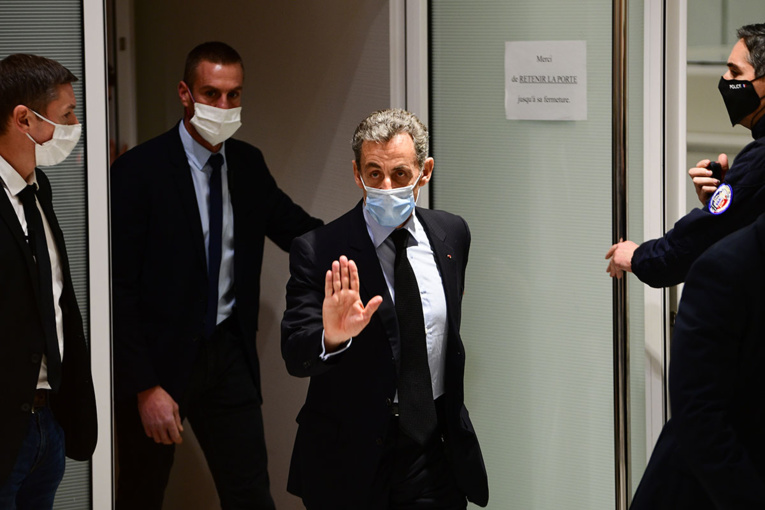 Affaire des "écoutes": prison ferme requise contre Nicolas Sarkozy Affaire des "écoutes": prison ferme requise contre Nicolas Sarkozy