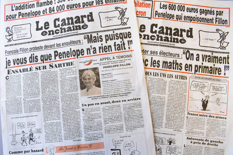 Le Canard enchaîné plonge pour de bon dans la mare numérique