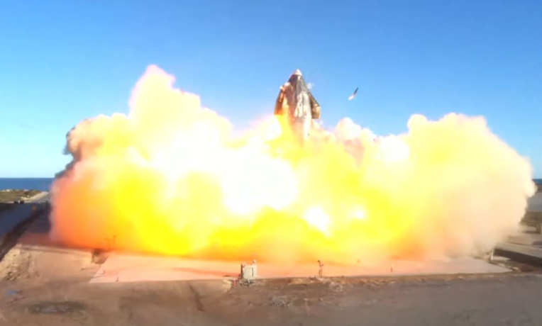Le prototype de SpaceX a volé... et s'est écrasé