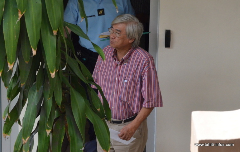 Jean Chin Foo, à la sortie du bureau du juge d'instruction, mercredi. Il vient d'être mis en examen pour trafic d'influence.