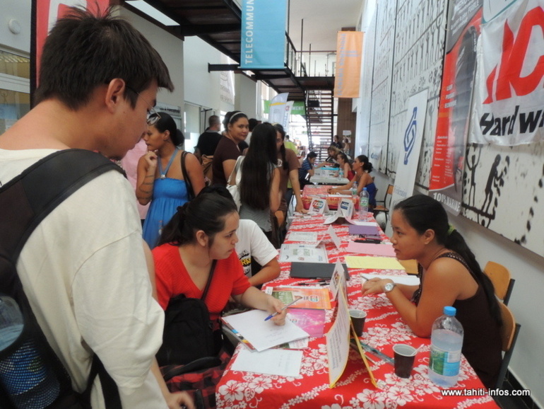 Ce 7ème forum des Etudiants/Entreprises connait un fort succès auprès des étudiants des differentes filières de l'université de la Polynésie Française.