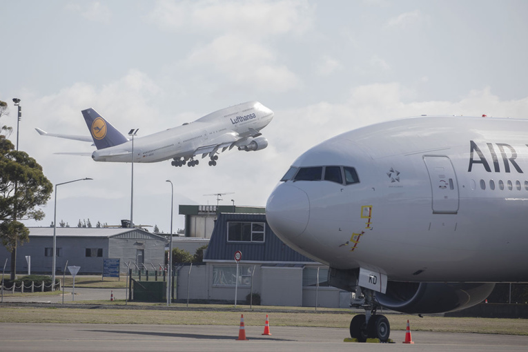 La Nouvelle-Zélande espère une "bulle" avec l'Australie début 2021 La Nouvelle-Zélande espère une "bulle" avec l'Australie début 2021