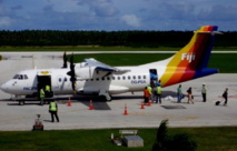 L’ATR 42 de Pacific Sun sur le tarmac de l’aéroport de Nuku'alofa (Tonga) en juillet 2009