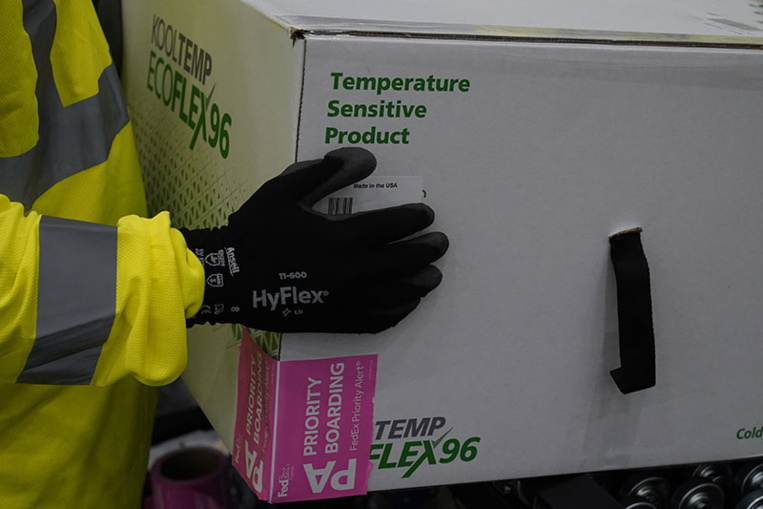 Outremer: l'armée à la rescousse pour la campagne de vaccination Outremer: l'armée à la rescousse pour la campagne de vaccination