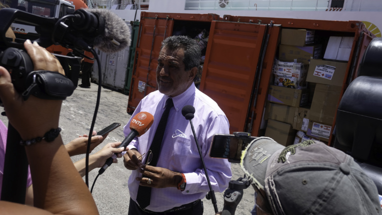 Edouard Fritch salue le "miracle de Noël" de la solidarité pour Fidji Edouard Fritch salue le "miracle de Noël" de la solidarité pour Fidji