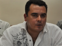 Territoriales 2013 : "nous ferons barrage au Tavini", annonce Teva Rohfritsch