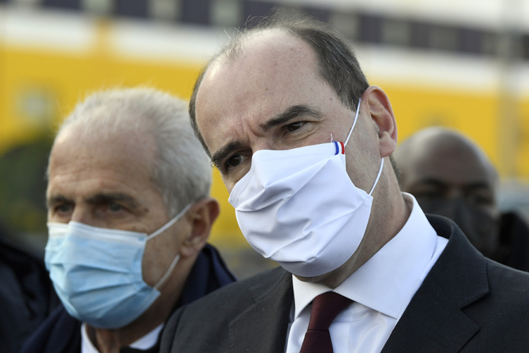 Vaccination Covid-19: le gouvernement rame pour atteindre un "rythme de croisière" Vaccination Covid-19: le gouvernement rame pour atteindre un "rythme de croisière"