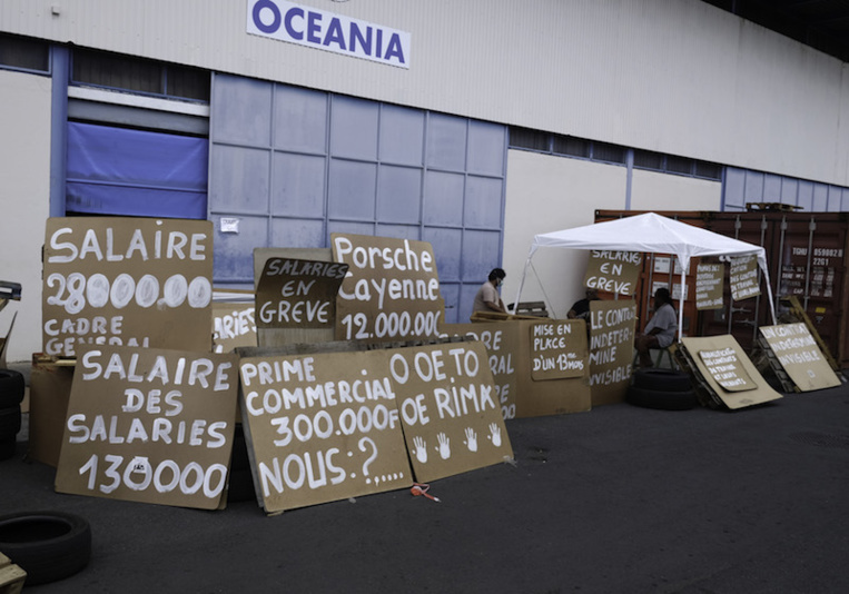 . "Chez Oceania, c'est surtout un problème de contrat de travail. On essaie de régulariser ça", expliquait Atonia Teriinohorai au début du conflit. . "Chez Oceania, c'est surtout un problème de contrat de travail. On essaie de régulariser ça", expliquait Atonia Teriinohorai au début du conflit.