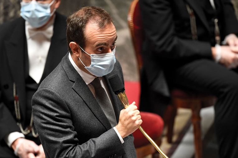 Calédonie: Lecornu propose "une implication plus forte de l'Etat" dans la reprise de l'usine Vale Calédonie: Lecornu propose "une implication plus forte de l'Etat" dans la reprise de l'usine Vale