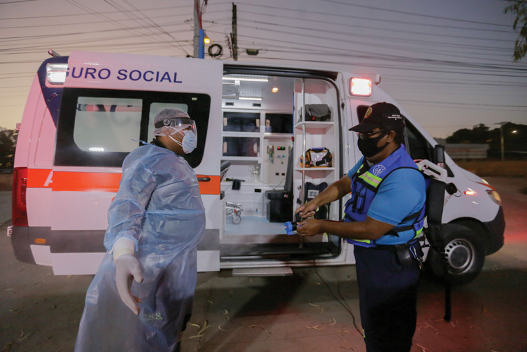 Covid-19: débordé, le Panama envisage de louer des conteneurs réfrigérés pour conserver les cadavres Covid-19: débordé, le Panama envisage de louer des conteneurs réfrigérés pour conserver les cadavres