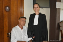 Ido Tehei, partie civile dans ce procès d'assises avec son avocate Me Viviane Genot.