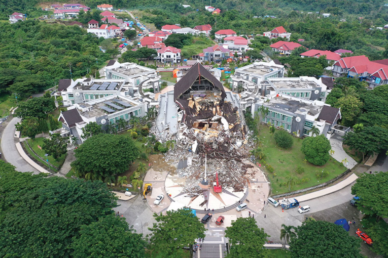 Séisme en Indonésie: les pluies torrentielles compliquent les recherches