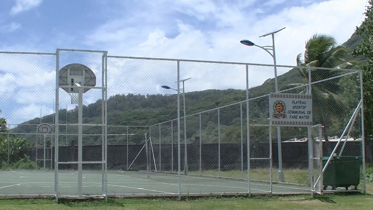 Taputapuatea referme ses plateaux sportifs et ses sites publics