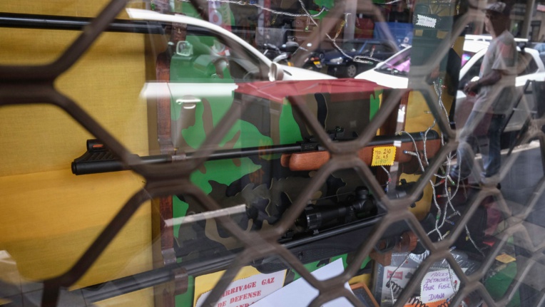 Des ventes d'armes soumises à une réglementation stricte Des ventes d'armes soumises à une réglementation stricte